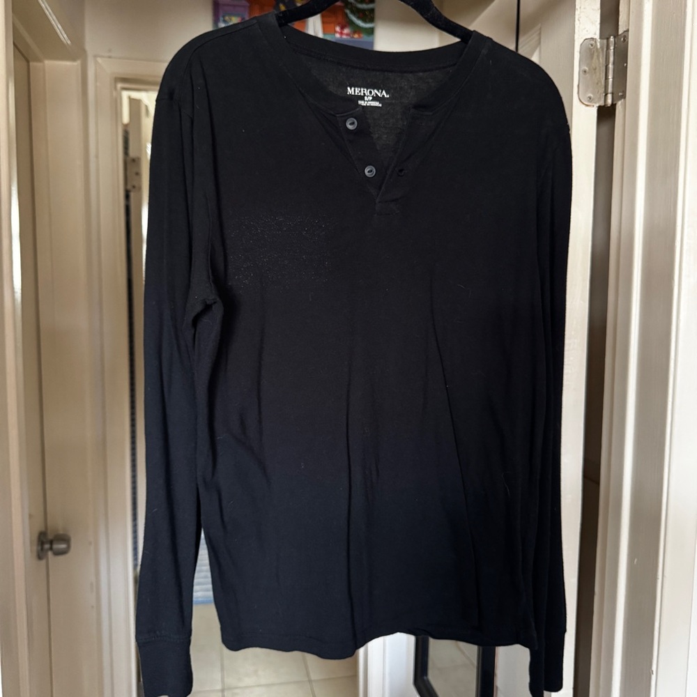Men’s Small Black Long Sleeve Henley Shirt